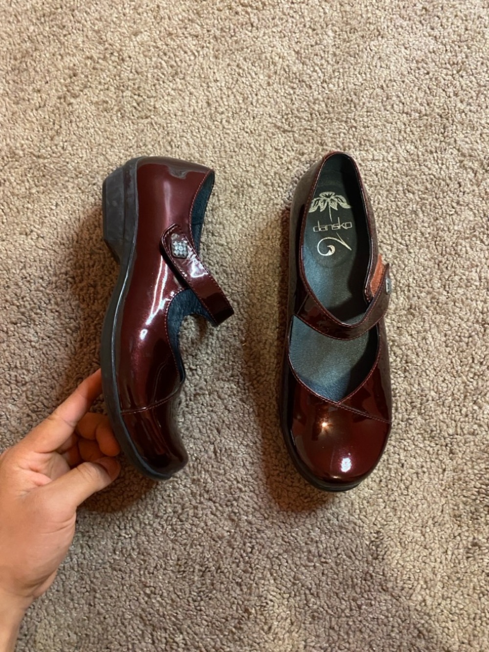 Dansko Opal Mary Jane Black Cherry Red Patent Leather Flats size 37 (6, 6.5)